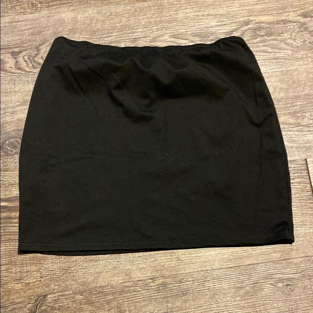 Elegant Black Skirt